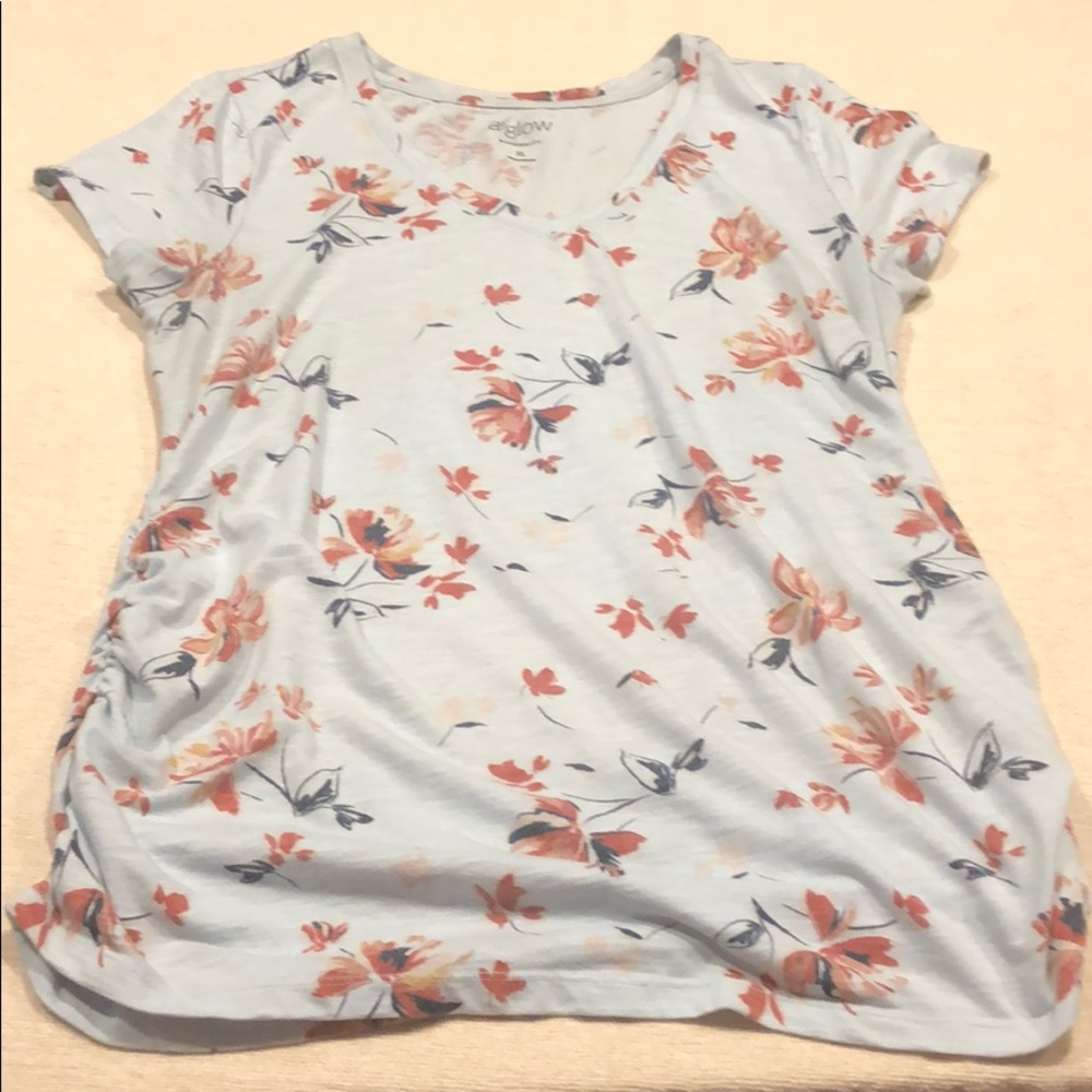 V neck Maternity Tshirt - XL